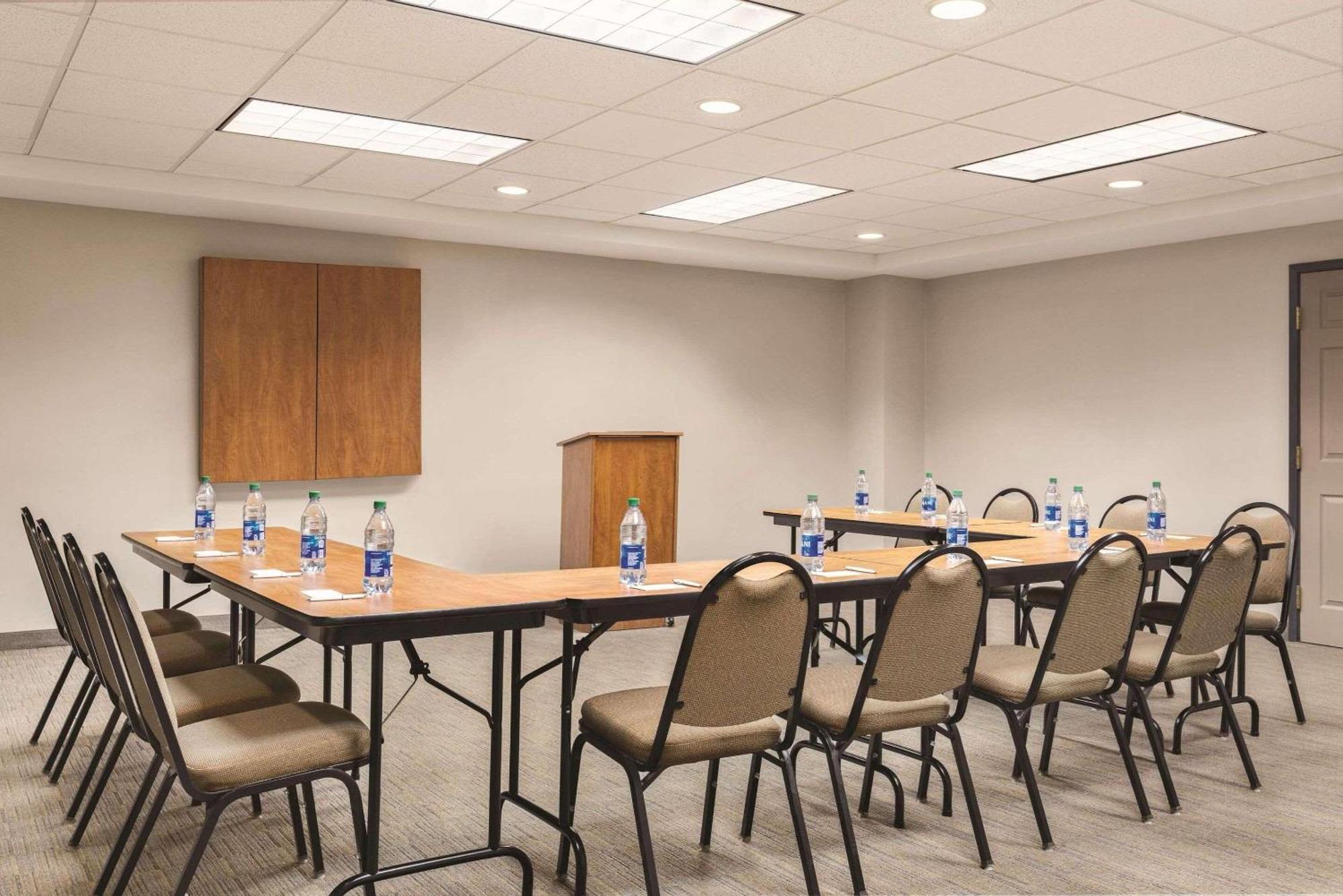 Country Inn & Suites By Radisson, Conyers, Ga Екстериор снимка
